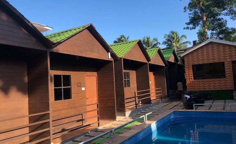 Woodhouse Beach Resort Baga Buitenkant foto
